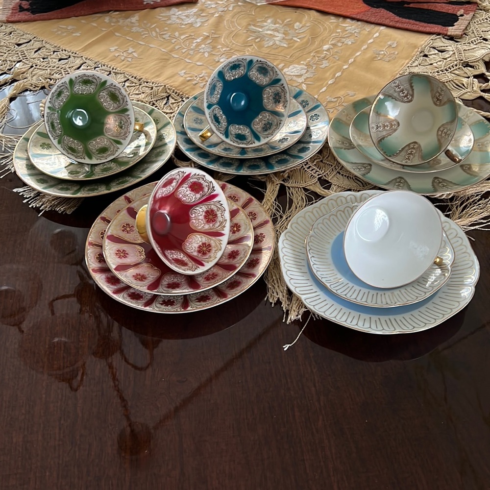 Bavaria tea cups and saucers Vintage